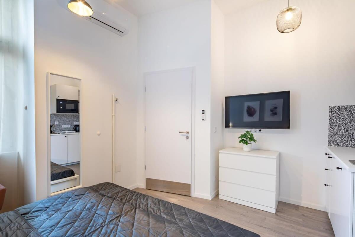 Extreme Central - Modern Mini Studio Budapest Luaran gambar