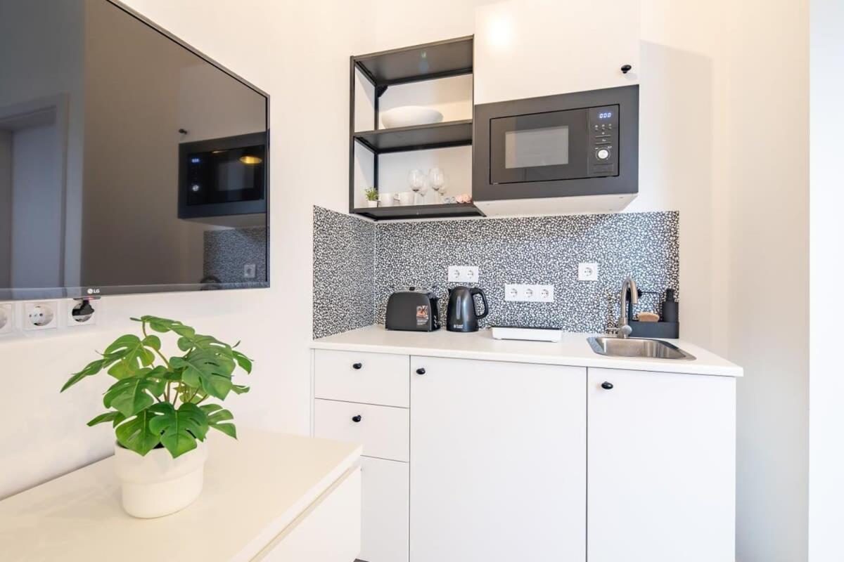 Extreme Central - Modern Mini Studio Budapest Luaran gambar