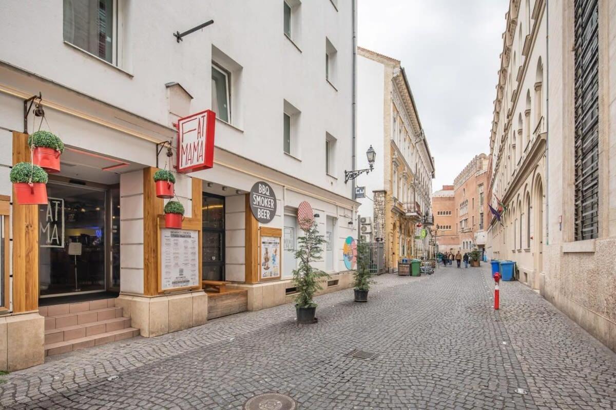 Extreme Central - Modern Mini Studio Budapest Luaran gambar