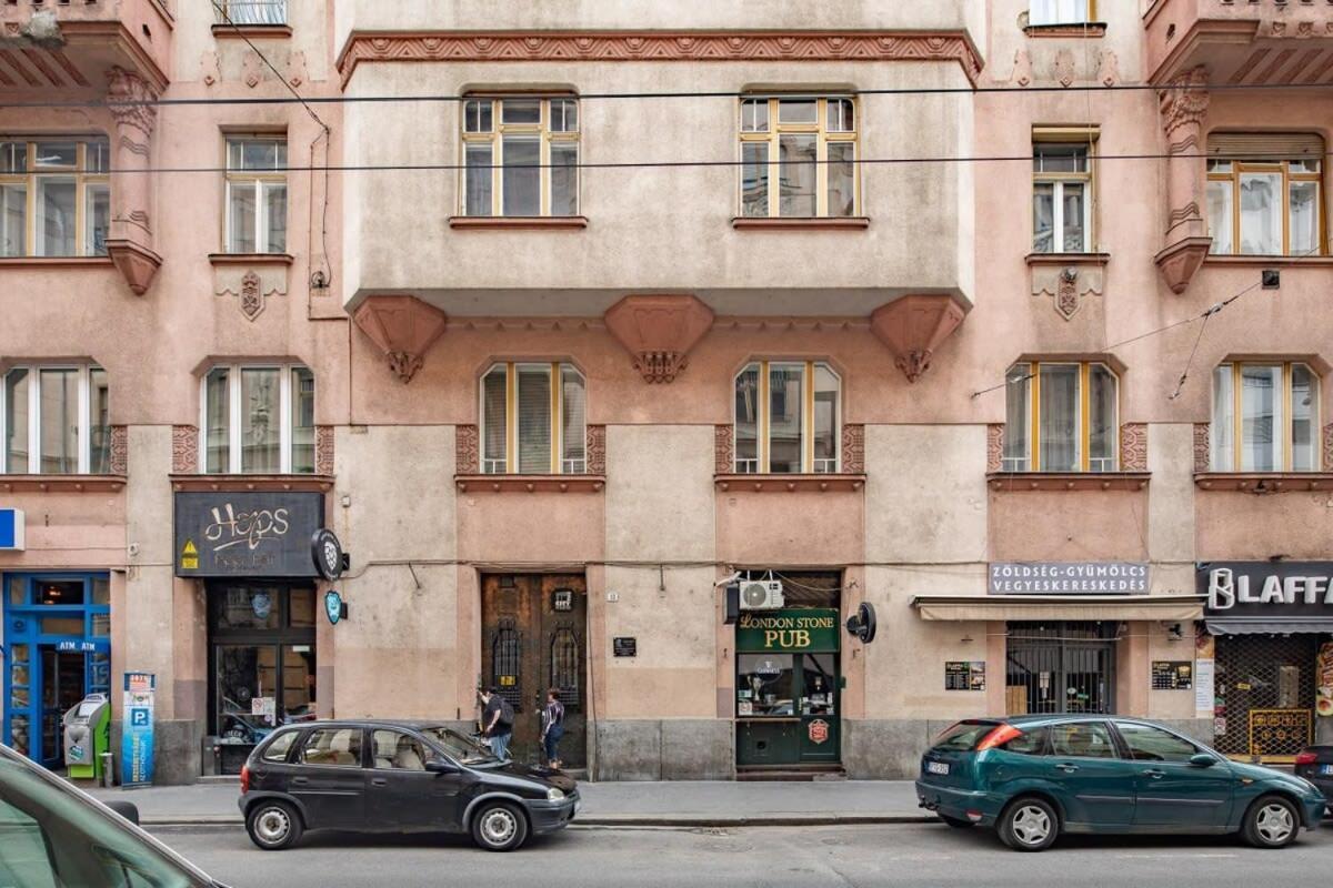 Extreme Central - Modern Mini Studio Budapest Luaran gambar